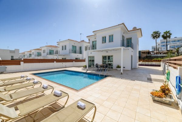 La Mer Homes - Sunrise Bay Villa #1