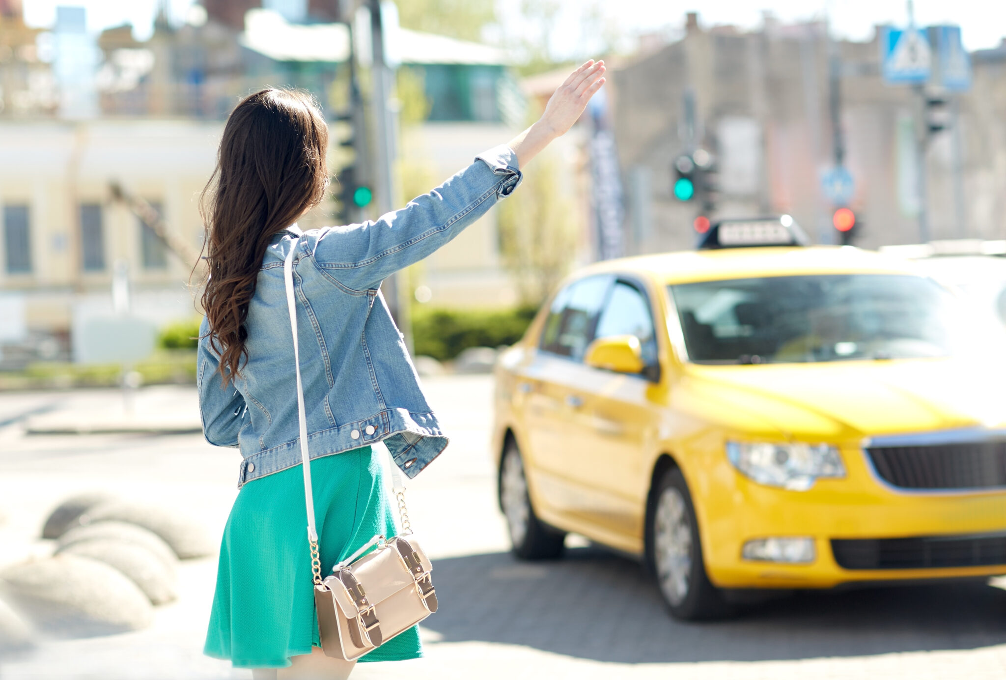 La Mer Homes - Larnaca or Paphos? Choosing the Right Airport Based on Your Villa Location